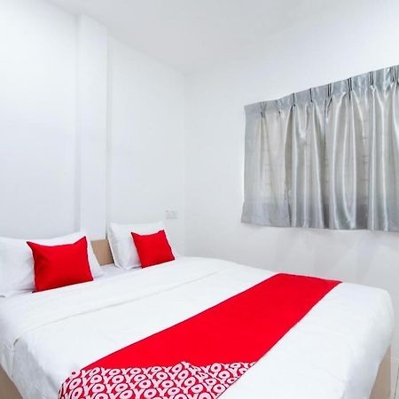 Oyo 44011 Weng Bee Guest House Kota Kinabalu Kültér fotó