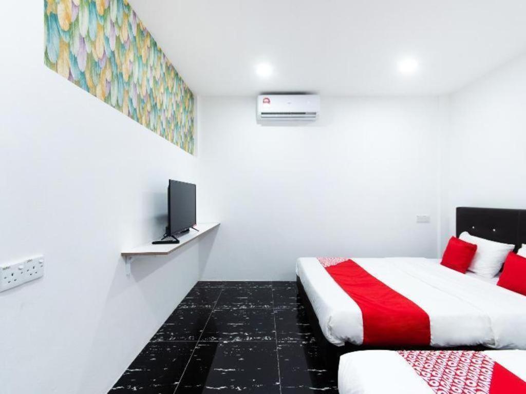 Oyo 44011 Weng Bee Guest House Kota Kinabalu Kültér fotó
