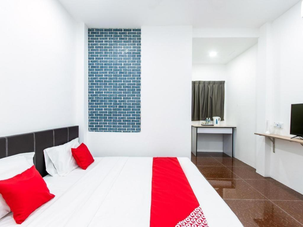 Oyo 44011 Weng Bee Guest House Kota Kinabalu Kültér fotó