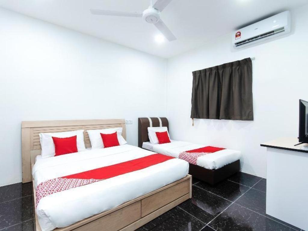 Oyo 44011 Weng Bee Guest House Kota Kinabalu Kültér fotó