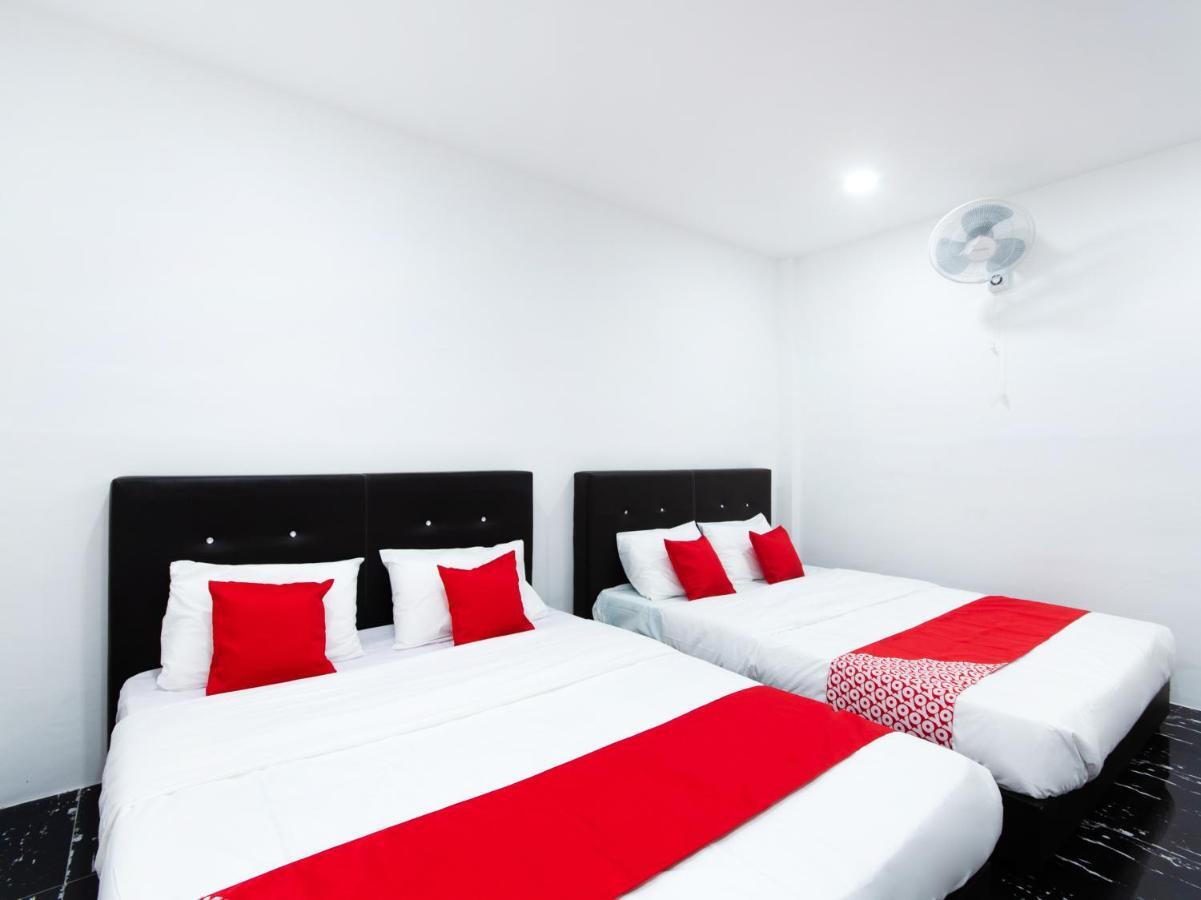 Oyo 44011 Weng Bee Guest House Kota Kinabalu Kültér fotó