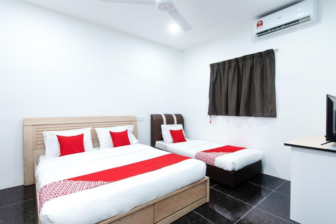 Oyo 44011 Weng Bee Guest House Kota Kinabalu Kültér fotó