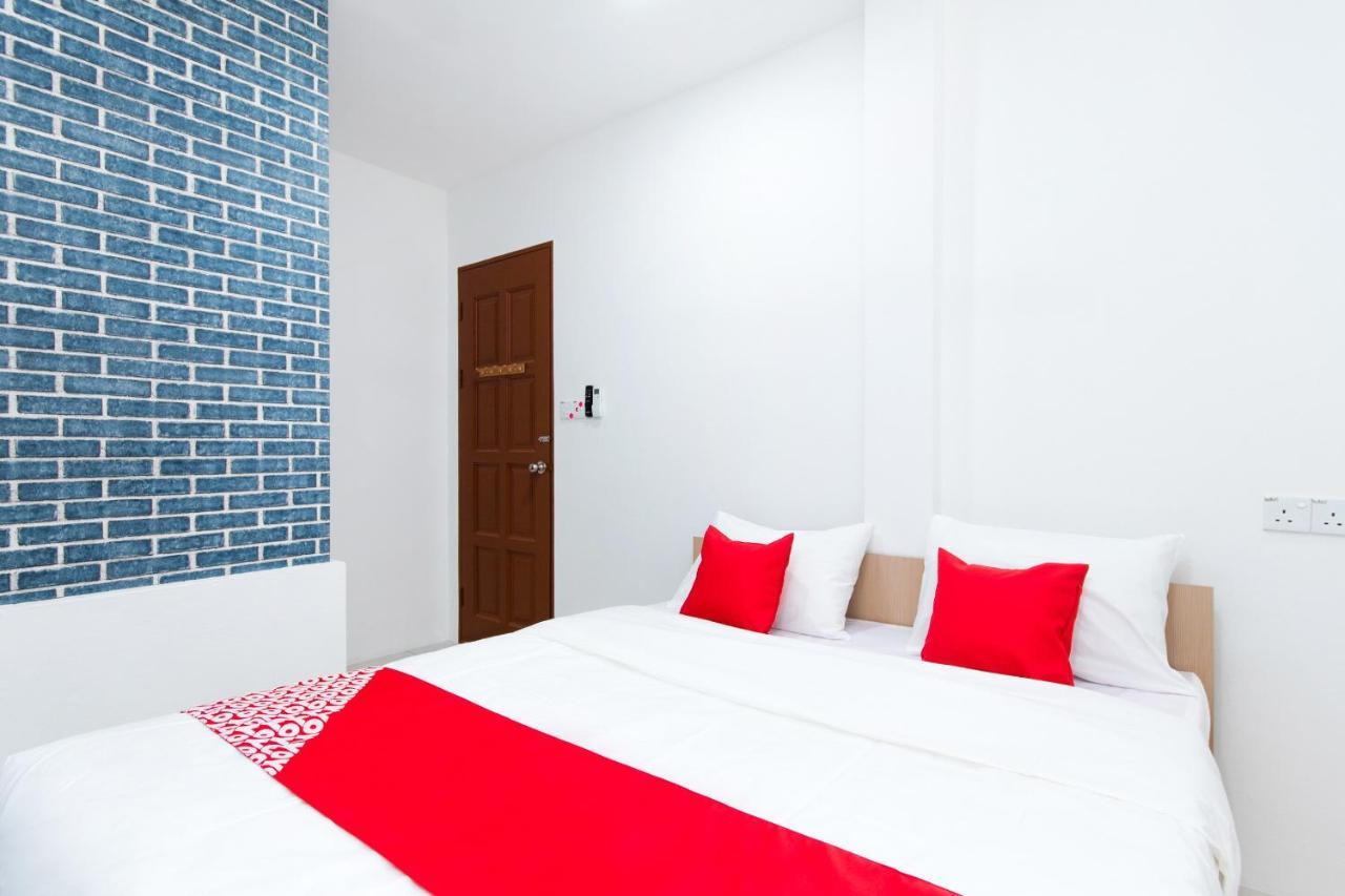 Oyo 44011 Weng Bee Guest House Kota Kinabalu Kültér fotó