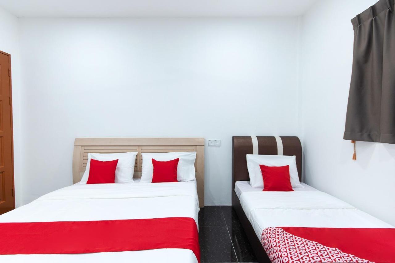 Oyo 44011 Weng Bee Guest House Kota Kinabalu Kültér fotó