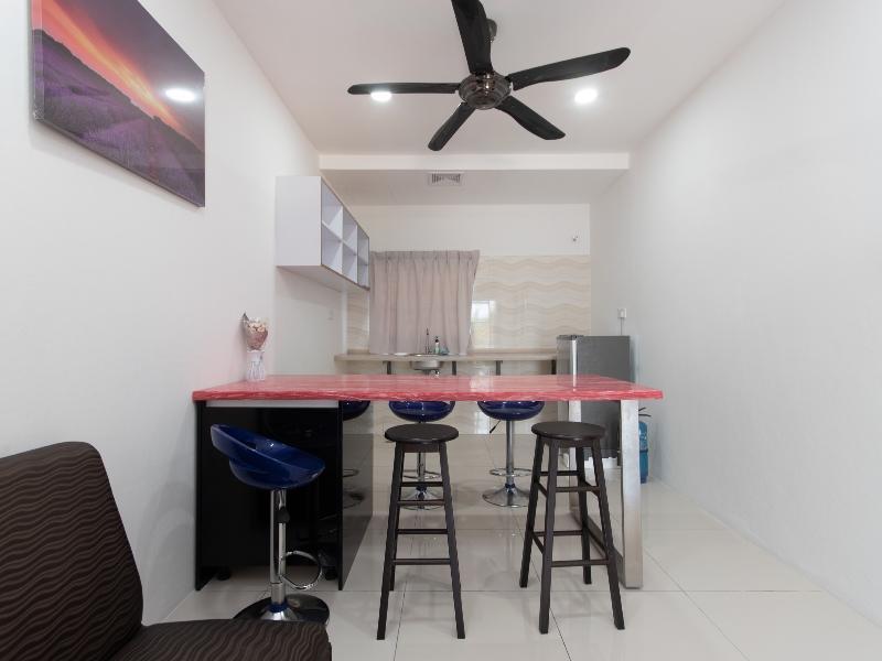 Oyo 44011 Weng Bee Guest House Kota Kinabalu Kültér fotó